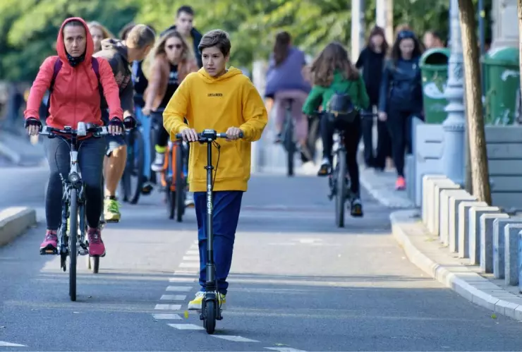 Esta es la MULTA por exceder el límite de velocidad de patines eléctricos en Guadalajara