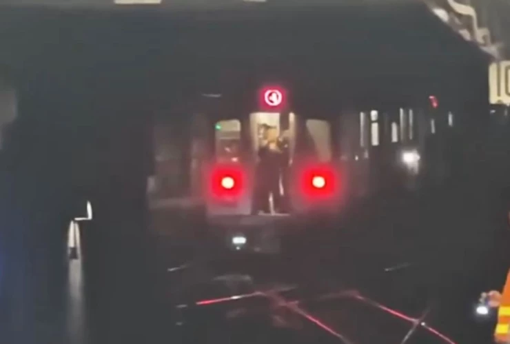 Metro de Nueva York: Tres vagones se separaron en plena marcha; ¿hubo lesionados?