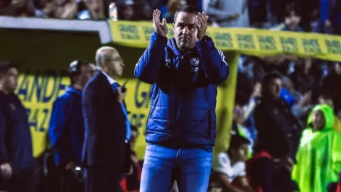 André Jardine, DT del América