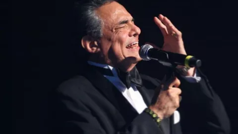 Laura Núñez desea cobrar el dinero que le debe José José.