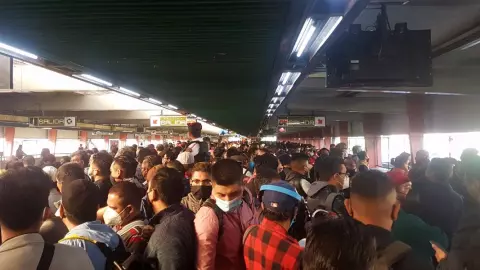 retrasos Metro CDMX