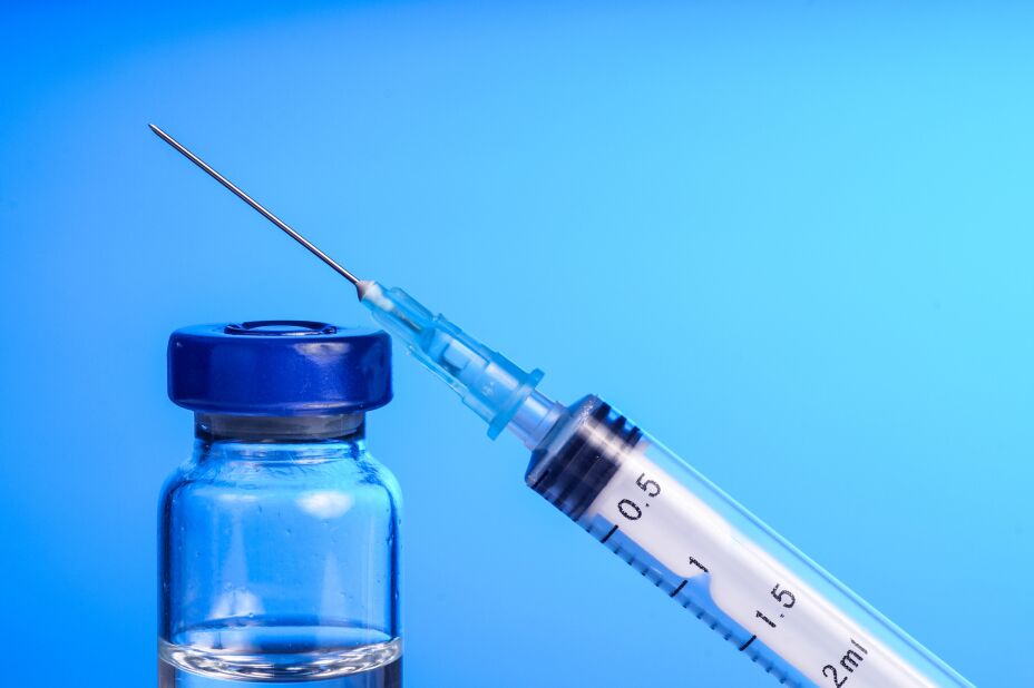 Cada cuánto deberíamos vacunarnos contra la COVID-19, Pfizer responde