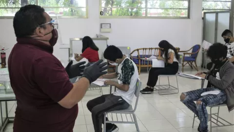 AMLO pide abrir escuelas en Chiapas y Campeche por semáforo verde