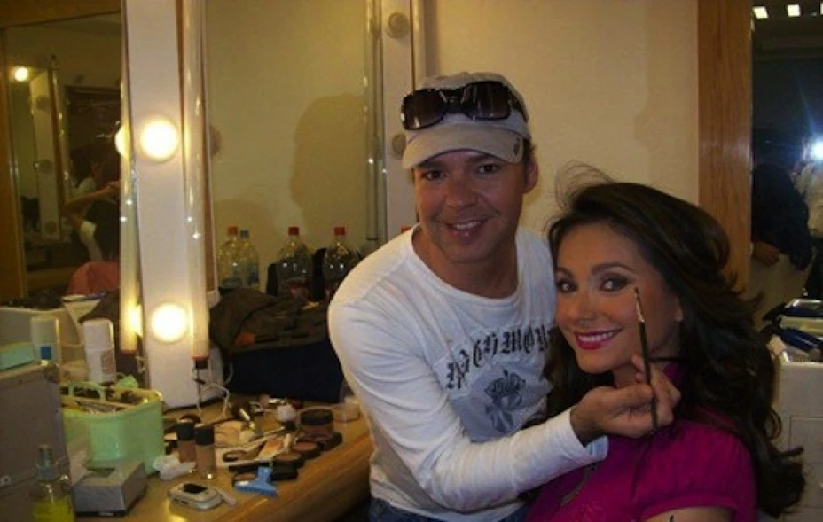 Javier Hernández trabajaba como estilista