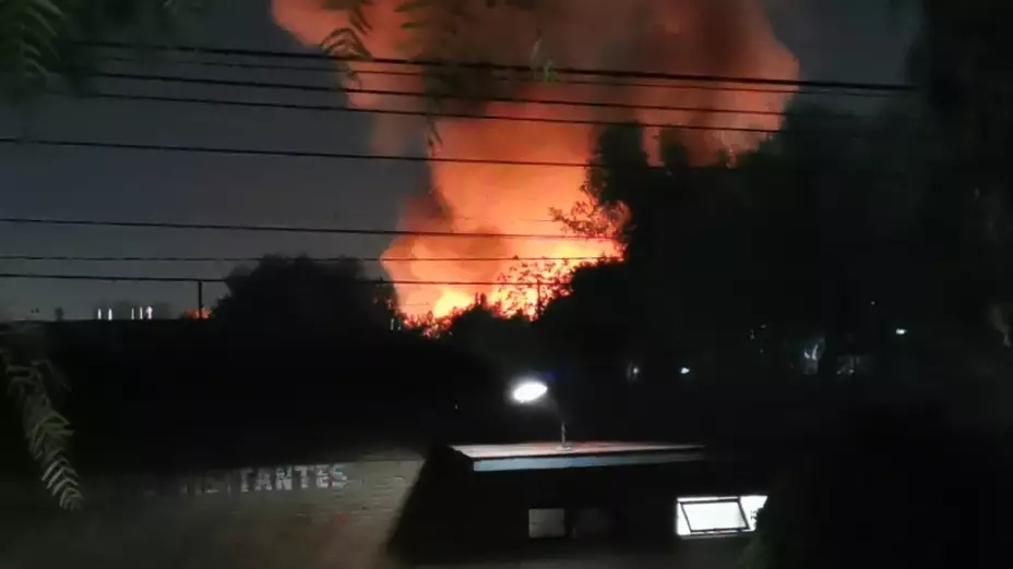 INCENDIO_FABRICA_CUAUTITLAN_IZCALLI.jpeg