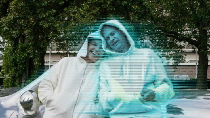 Artista se casará con un holograma creado mediante IA