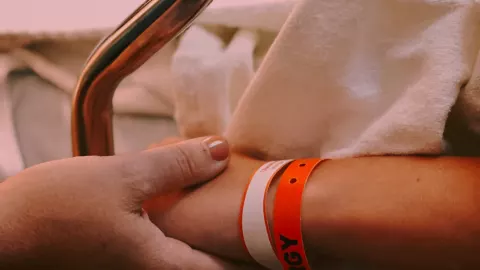 Pareja que padecía cáncer se quita la vida junto a sus mascotas