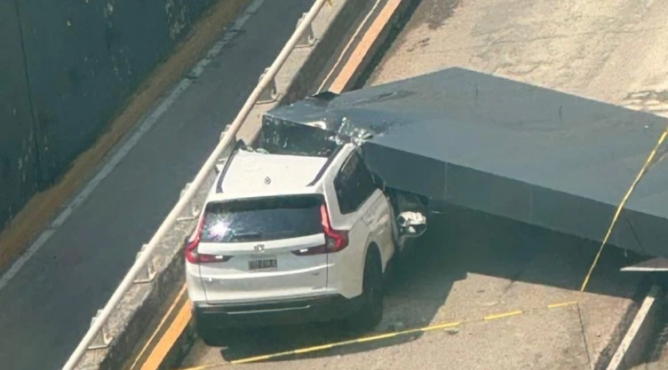 Mujer muere aplastada por caída de estructura en Paseo Interlomas, Huixquilucan.
