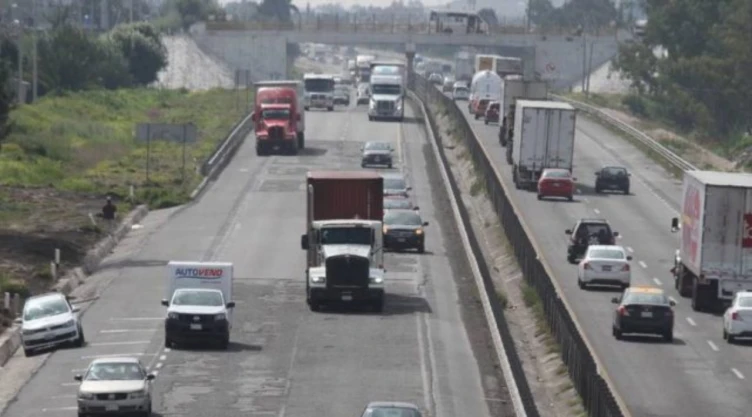 cierre en la México-puebla por trabajos en el trolebús de Chalco