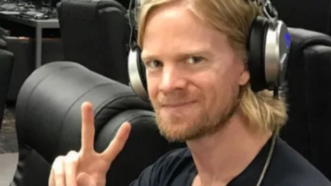 meme-hombre-parpadeando