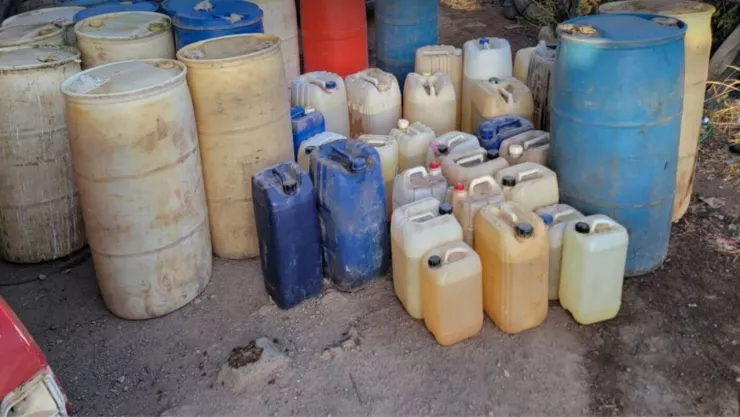 Aseguran combustible, armas y droga.