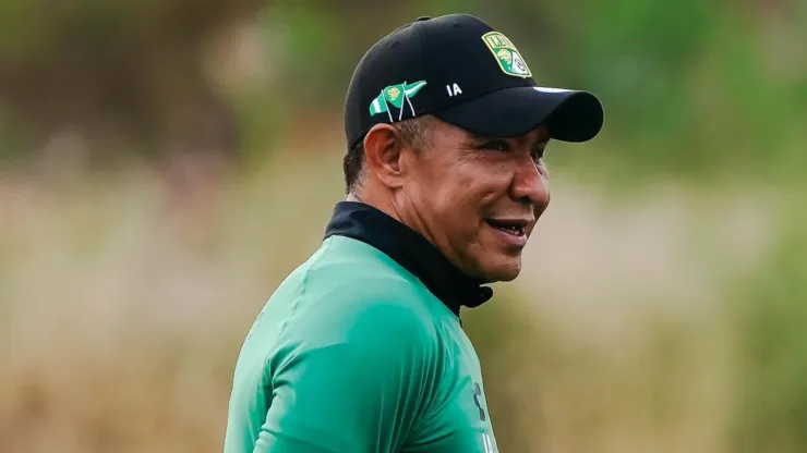 Ignacio Ambriz quiere a Mozo para León