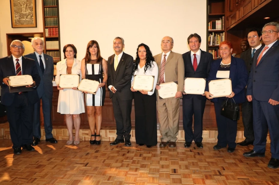 Científicos galardonados en Cinvestav