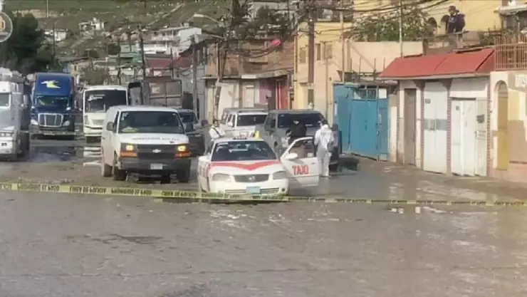 Matan a taxista en Tijuana, le dispararon más de 20 veces