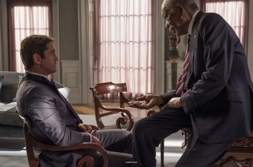 Escenas de la película Agente Bajo Fuego con el actor Gerard Butler con el personaje de Mike Banning. | Estreno Platinum por Azteca 7.