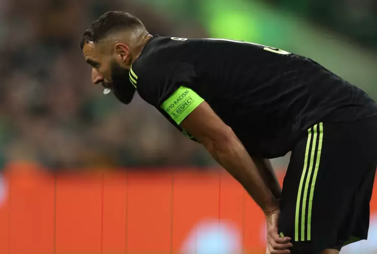 Karim Benzema ante el Celtic en la Champions League