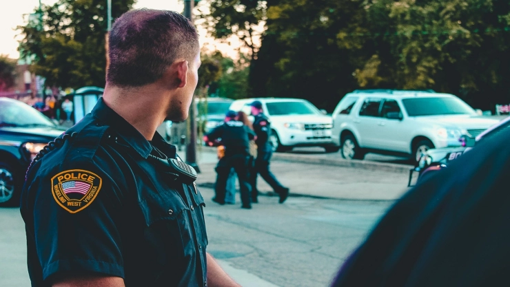 Murió niña en Chicago tras tiroteo; siete personas también resultaron heridas