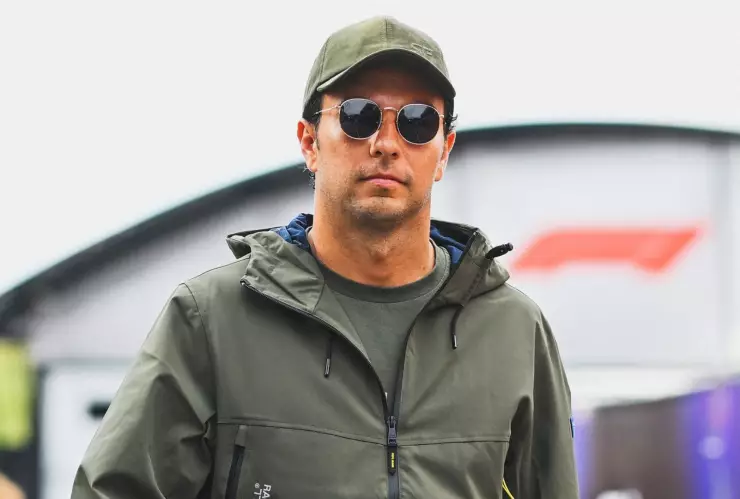 ¿Checo Pérez ya firmó con Cadillac para el 2026?