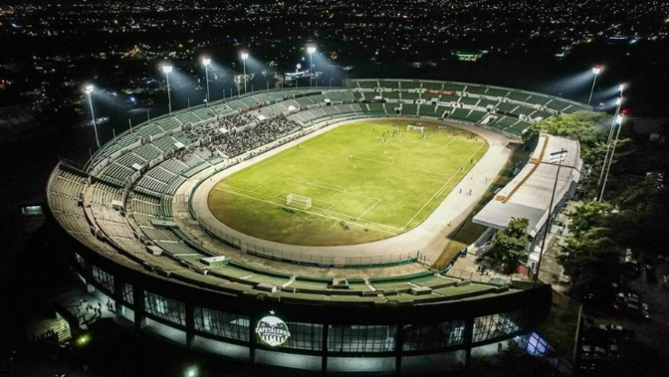 Estadio Víctor Manuel Reyna