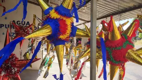 Venta de piñatas en Culiacán