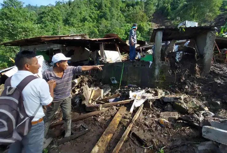 Un muerto y dos desaparecidos por deslave en Unión Juárez, Chiapas