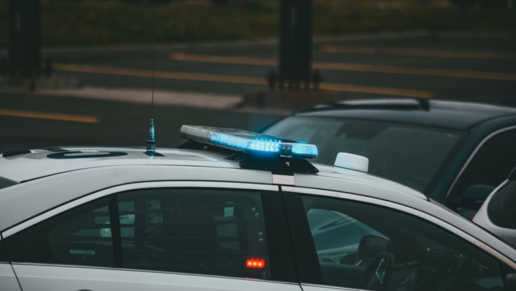 Atacan a hombre a balazos y se mete a un local, pero lo siguen y le quitan la vida