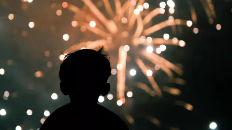 ¿Cómo proteger a tus hijos de las quemaduras por pirotecnia? Lo que debes de saber para este Año Nuevo