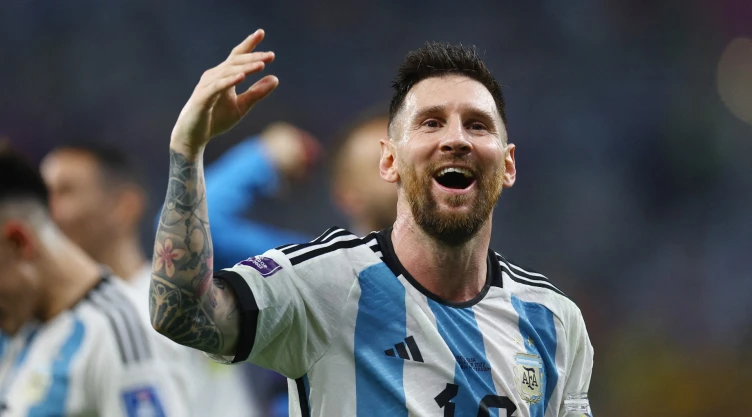 Lionel Messi celebra pase ante Australia