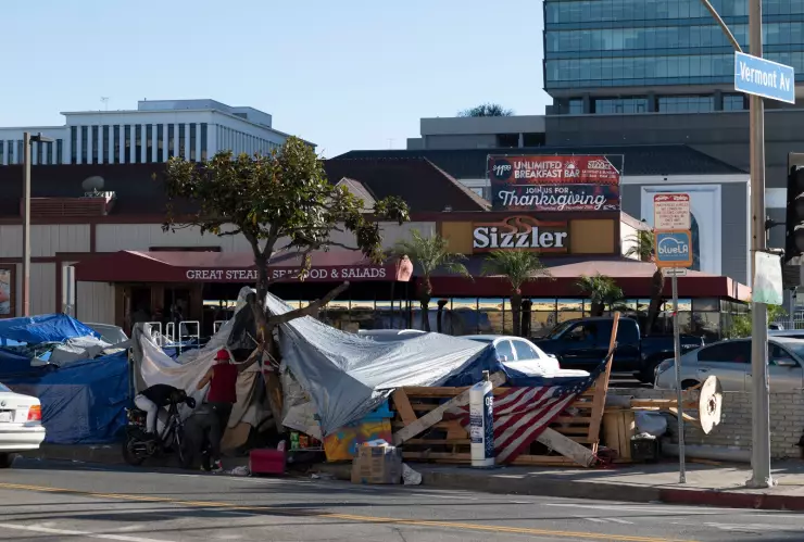 Personas sin hogar en el centro de Los Ángeles