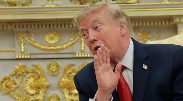 Trump frena aranceles del 50% contra Canadá