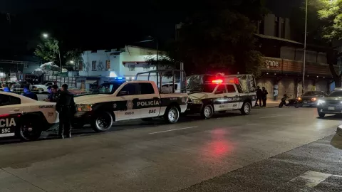 Azcapotzalco: Interceptan y acribillan a familia que viajaba en una motocicleta en Tlatilco