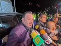 Pepe Aguilar reacciona a la presentación de su hijo Leonardo en las Fiestas de Octubre