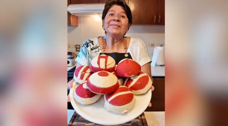 La creadora de contenido Abue Angie creó las “army-conchas” en honor a BTS.