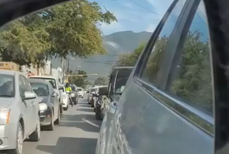 Tres choques en el mismo lugar al mismo auto en Ciudad Victoria, Tamaulipas