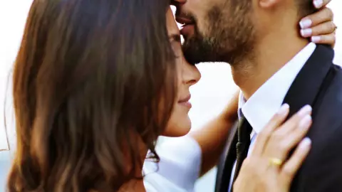 Parejas: ¿Dónde te besa? Descubre lo que esa persona siente por ti