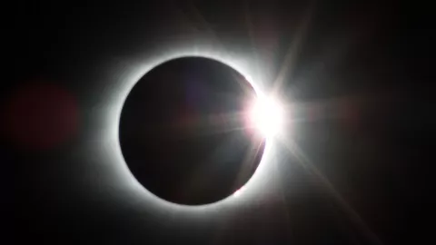 que tanto se vera el eclipse de sol en queretaro.jpg
