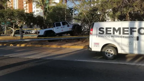 Choque en La Marina, en Mazatlán