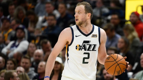 Portland Trail Blazers v Utah Jazz