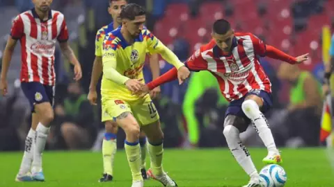 América y Chivas jugarán tres veces el Clásico Nacional en 10 días