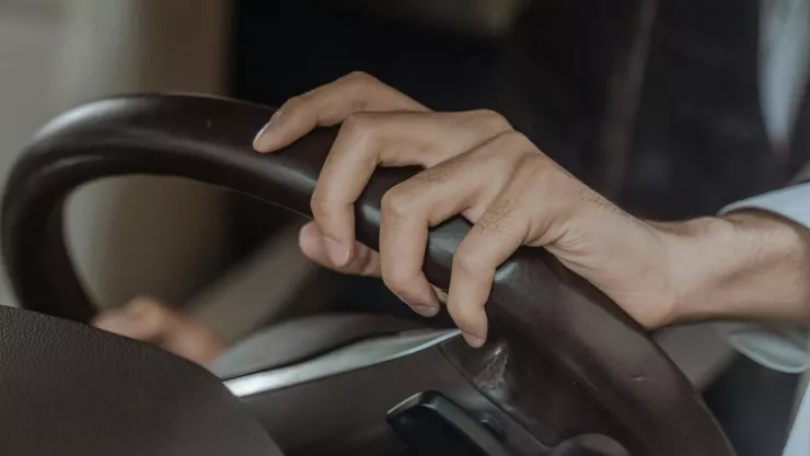 Choque entre transporte público y un vehículo particular se registró en la zona de Otay, Tijuana