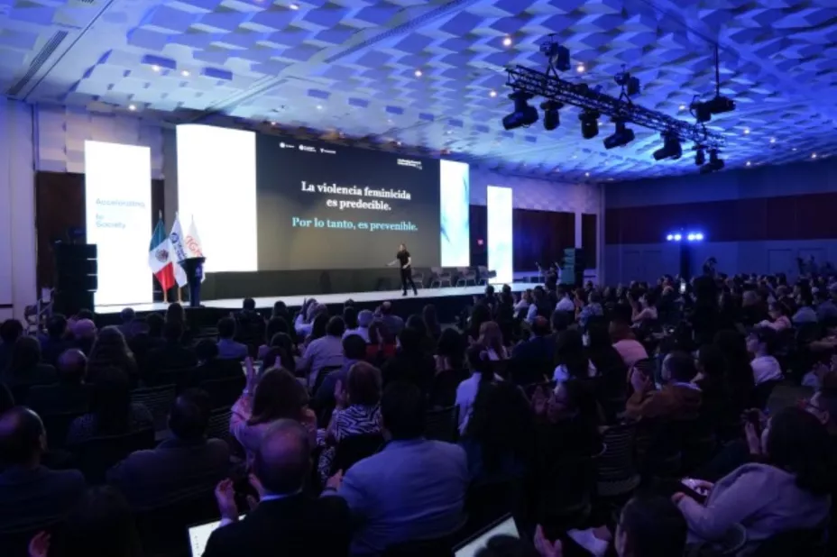 Fernanda Sobrino en Tec Science Summit_jpg.jpg