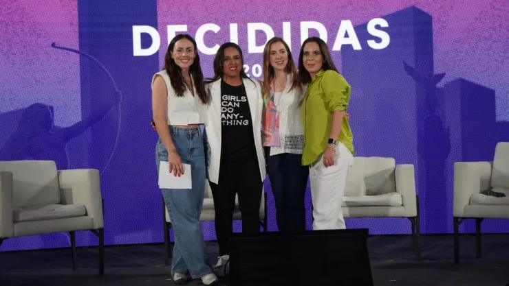 Decididas Summit 2025 empoderamiento de madres empresarias emprendedoras