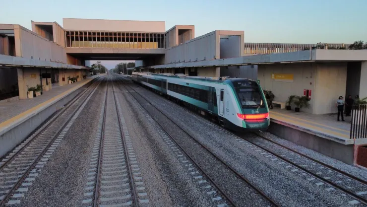 Alerta por “Beryl”: Tren Maya suspende operaciones en Quintana Roo
