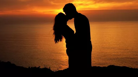 Estos signos vivirán un romance durante junio 2025