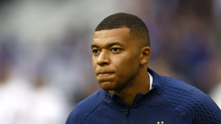Mbappe con la selecci&oacute;n de Francia