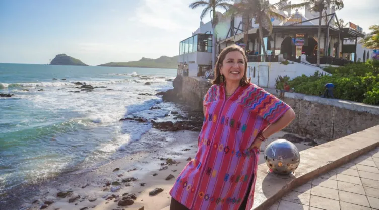 Xóchitl Gálvez celebra juntar más de medio millón de firmas