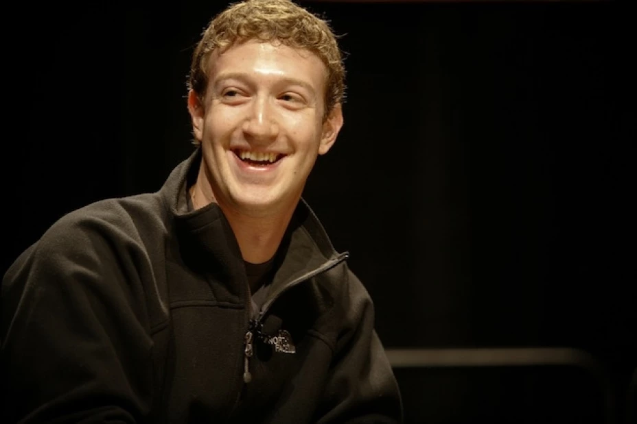 Facebook fue fundada por Mark Zuckerberg