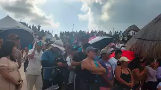 Viacrucis en Playa Delfines en Cancún 2023