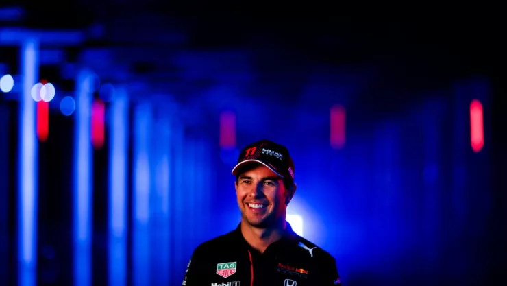 “Hay mucho potencial"; ‘Checo’ Pérez da sus primeras vueltas en el nuevo Red Bull