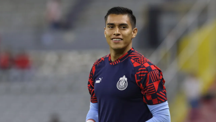Raúl Rangel manda mensaje a Chivas sobre su posible salida a Europa